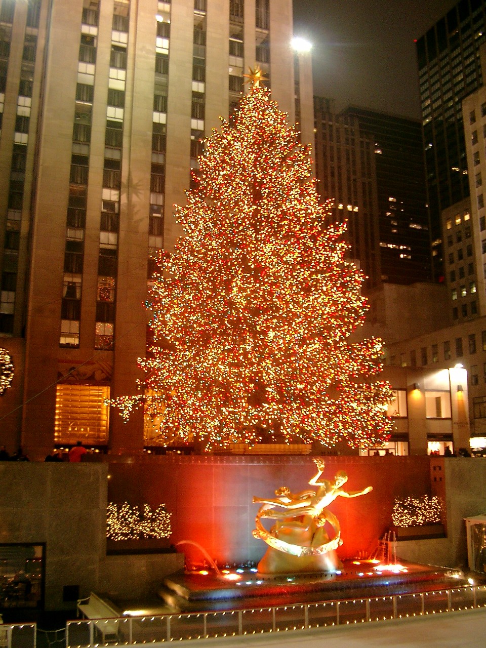 クリスマスツリー（ニューヨーク・ロックフェラー・センター）